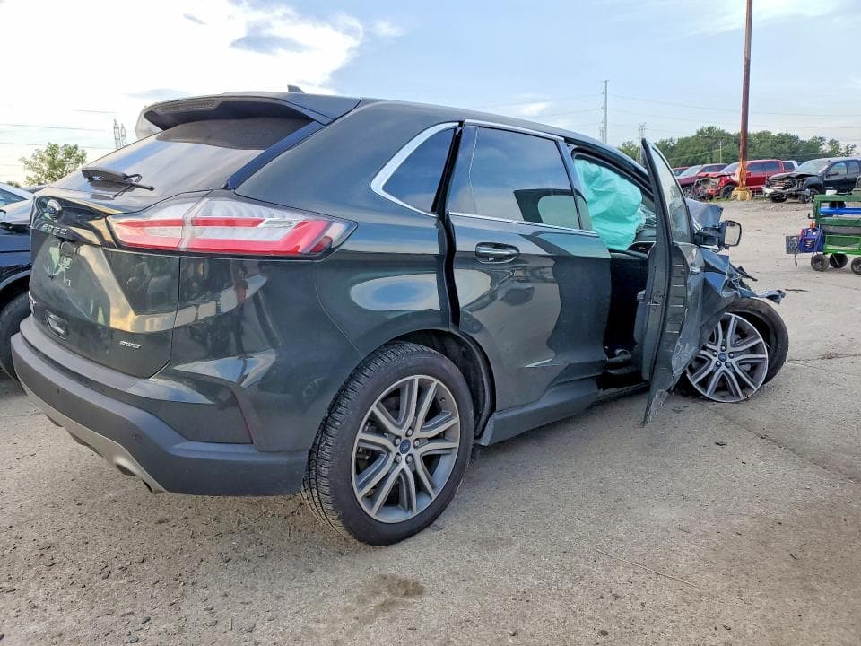 2022 FORD EDGE TITANIUM 3