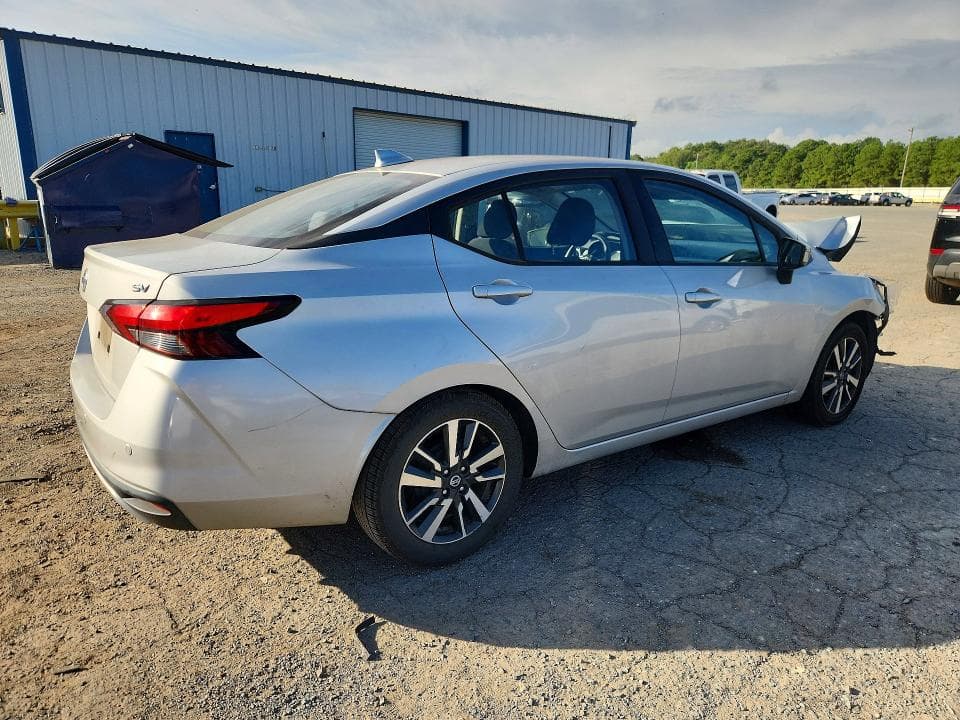 2021 NISSAN VERSA SV 3