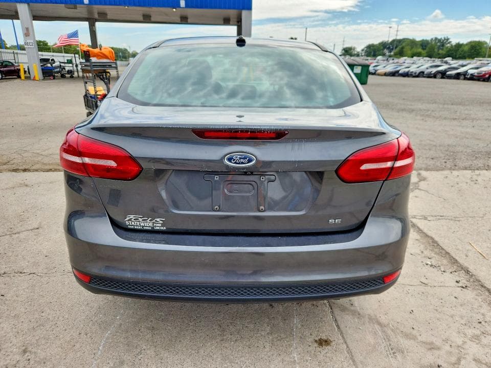 2017 FORD FOCUS SE 6