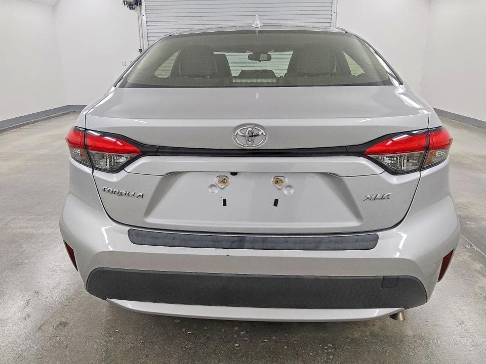 2020 TOYOTA COROLLA XLE 6