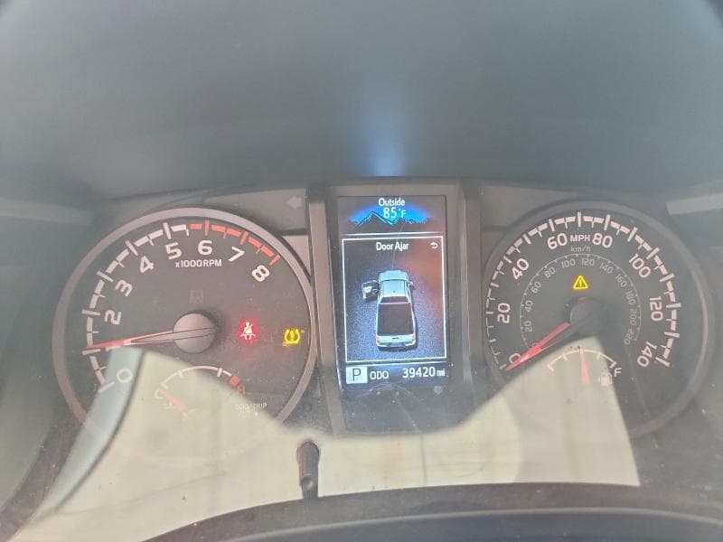 2023 TOYOTA TACOMA SR 9