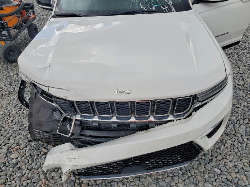 2023 JEEP GRAND CHEROKEE LIMITED 11