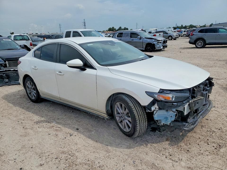2021 MAZDA 3 4