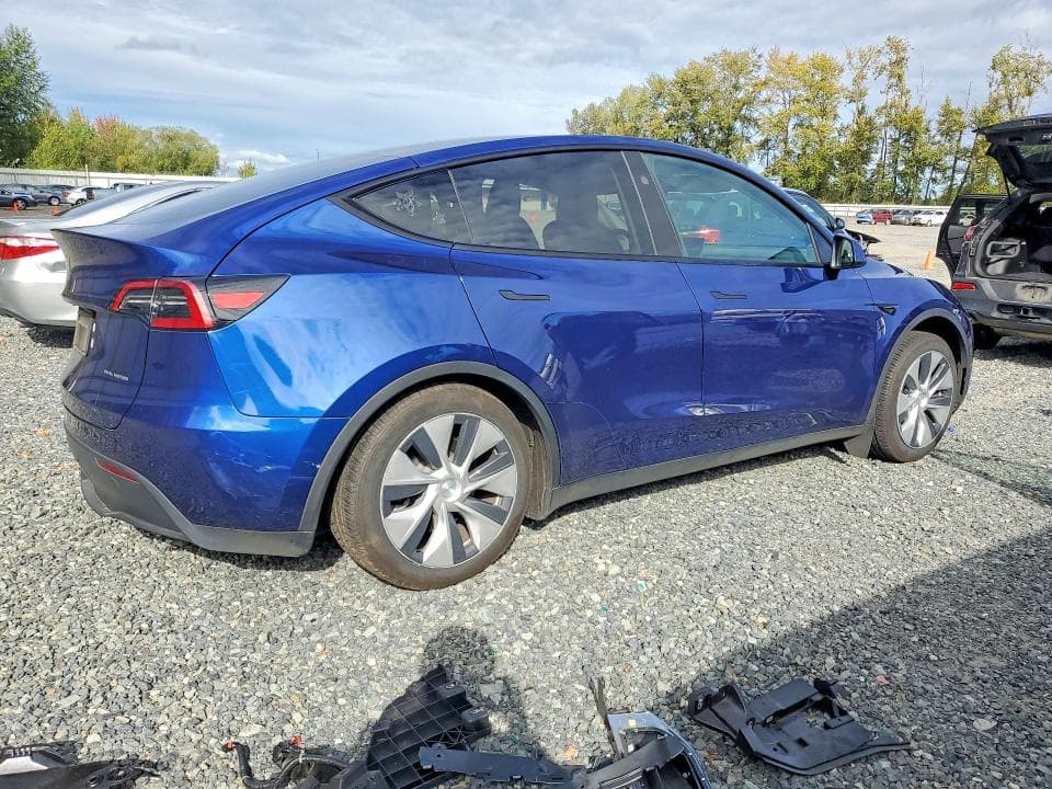2024 TESLA MODEL Y 3