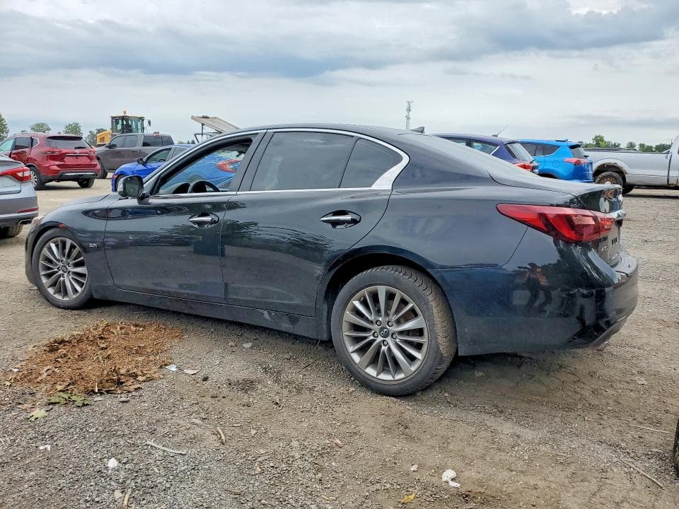 2019 INFINITI Q50 LUXE 2