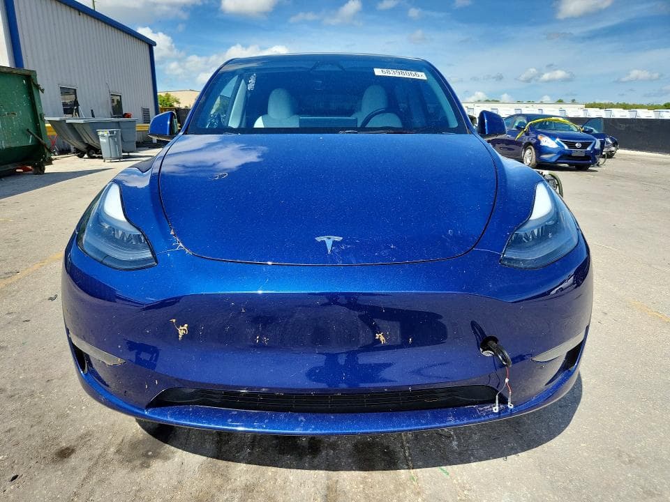 2024 TESLA MODEL Y 5