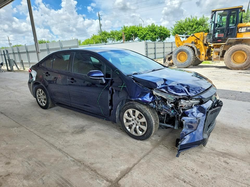 2020 TOYOTA COROLLA LE 4