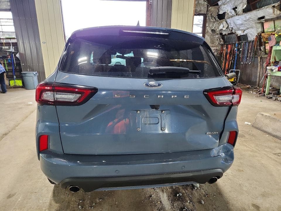 2024 FORD ESCAPE ST LINE 6