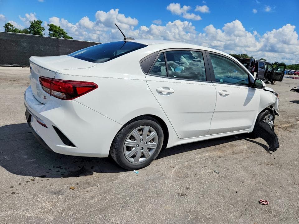 2021 KIA RIO S 3