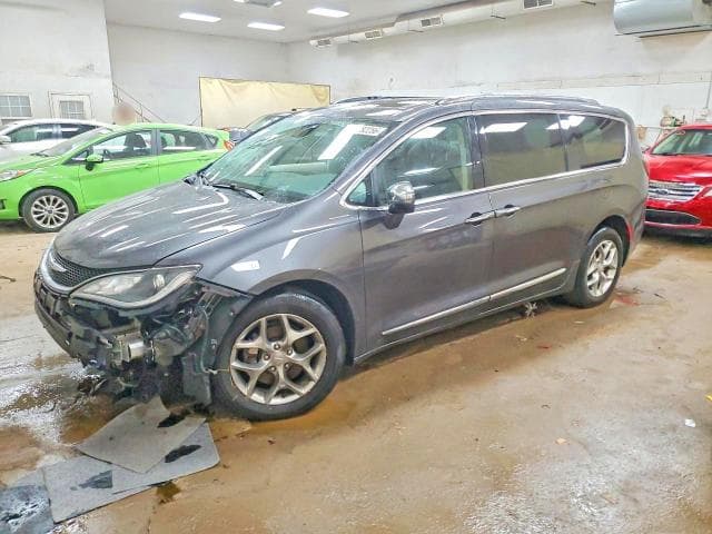 2020 CHRYSLER PACIFICA LIMITED - 1