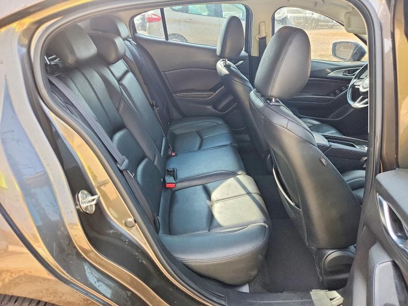 2017 MAZDA 3 TOURING 11