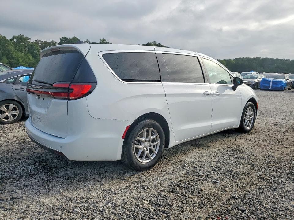 2026 CHRYSLER PACIFICA SELECT 3