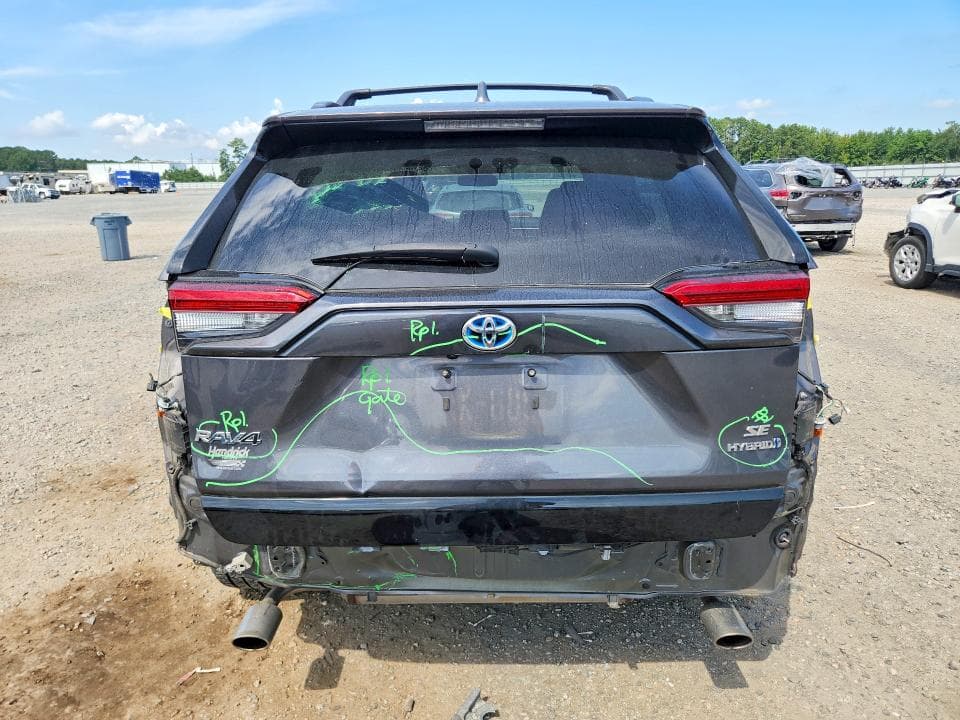 2022 TOYOTA RAV4 SE 6