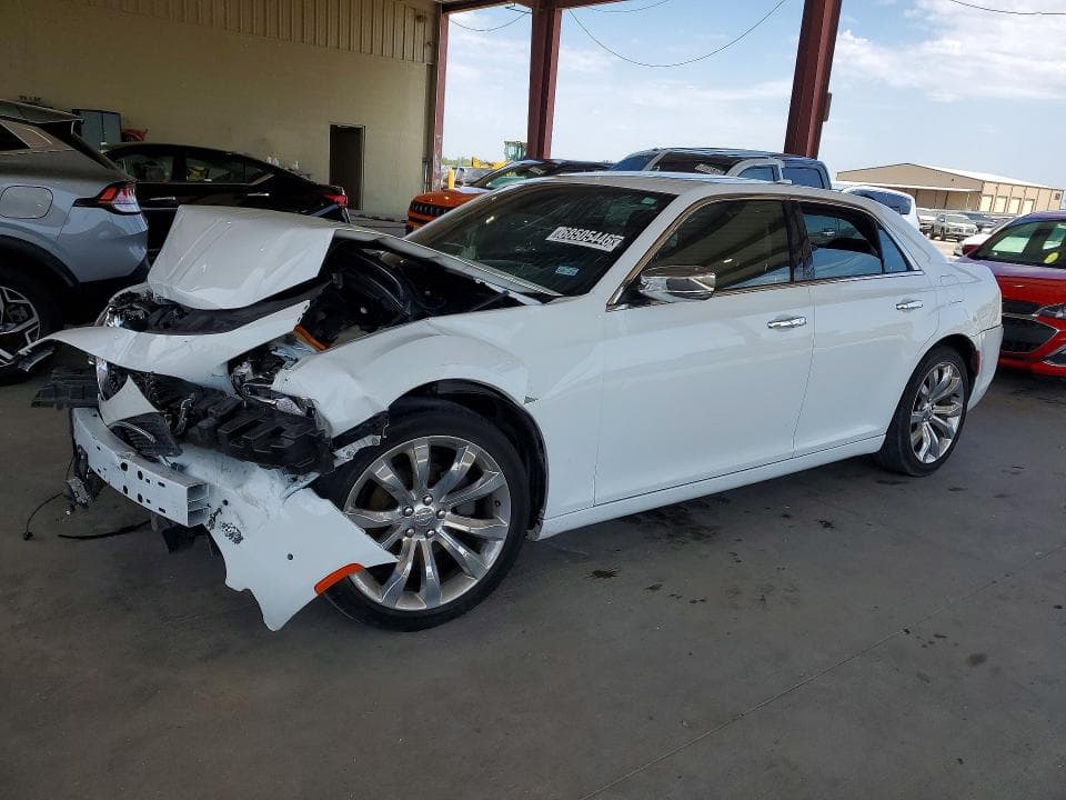 2019 CHRYSLER 300 LIMITED - 1