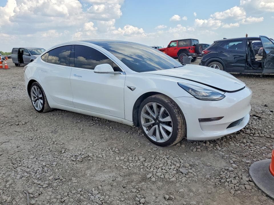 2020 TESLA MODEL 3 4