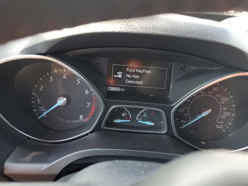 2019 FORD ESCAPE SEL 9