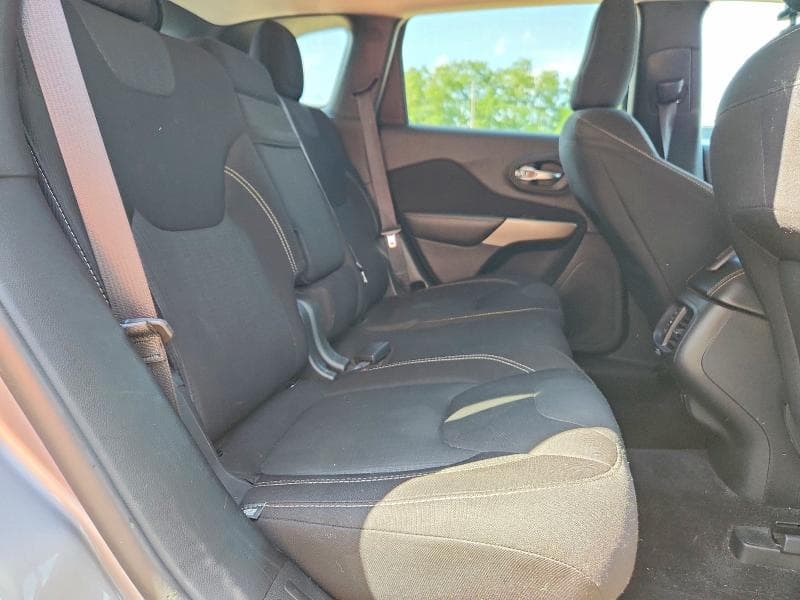 2017 JEEP CHEROKEE LATITUDE 11