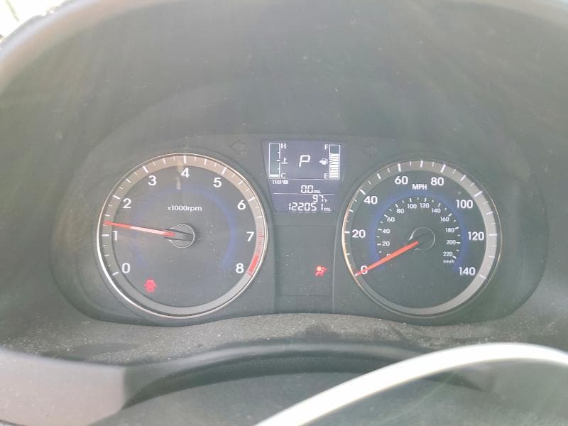 2017 HYUNDAI ACCENT SE 9