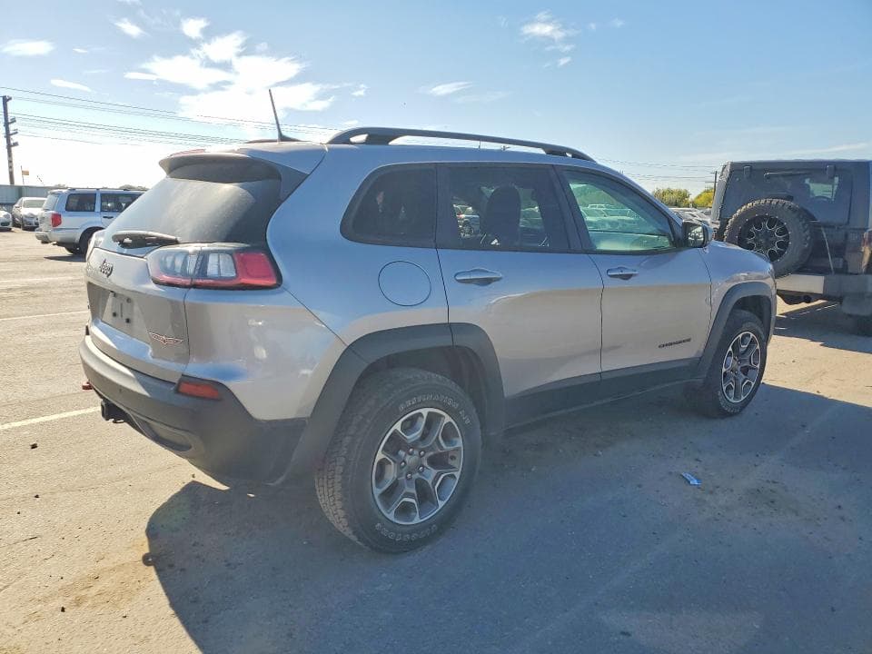 2020 JEEP CHEROKEE TRAILHAWK 3