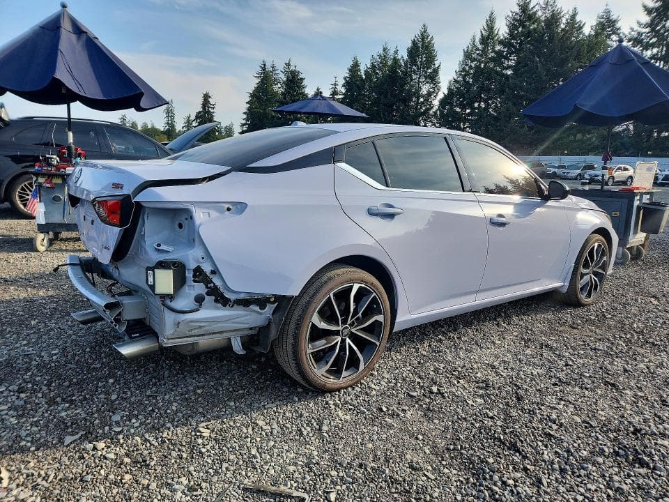 2024 NISSAN ALTIMA SR 3