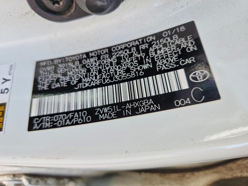 2018 TOYOTA PRIUS THREE 12