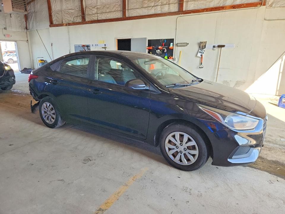 2018 HYUNDAI ACCENT SE 4