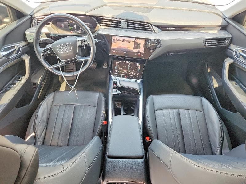 2021 AUDI E-TRON PREMIUM PLUS 8