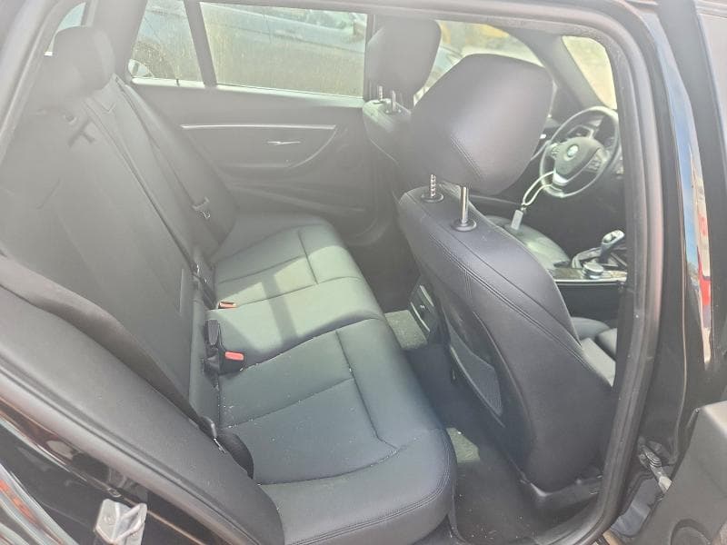 2018 BMW 330 XI 10