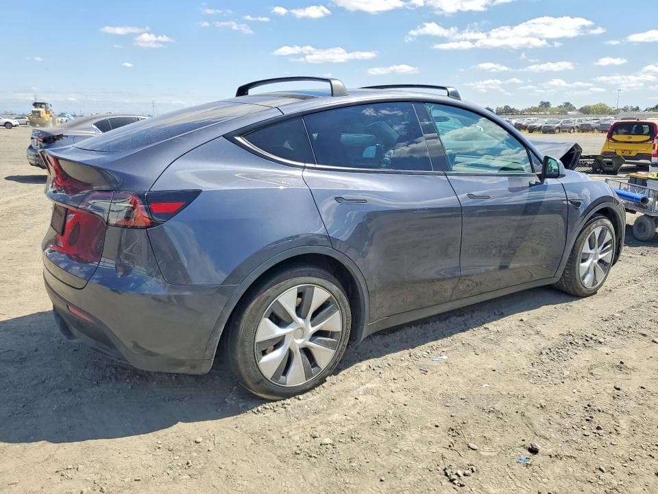 2023 TESLA MODEL Y 3