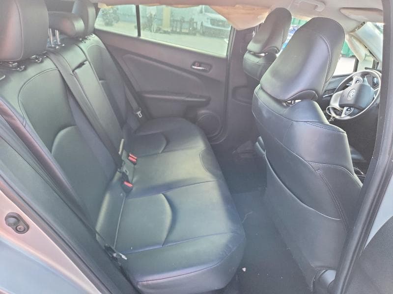 2018 TOYOTA PRIUS FOUR 10