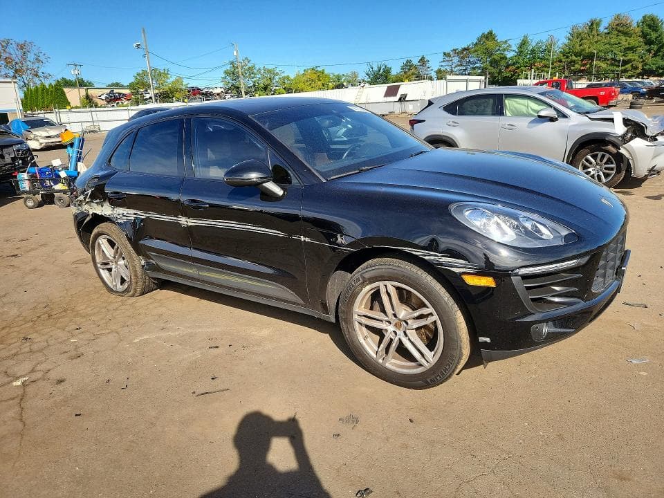 2018 PORSCHE MACAN 4