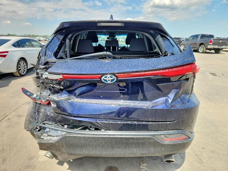 2023 TOYOTA VENZA LE 6