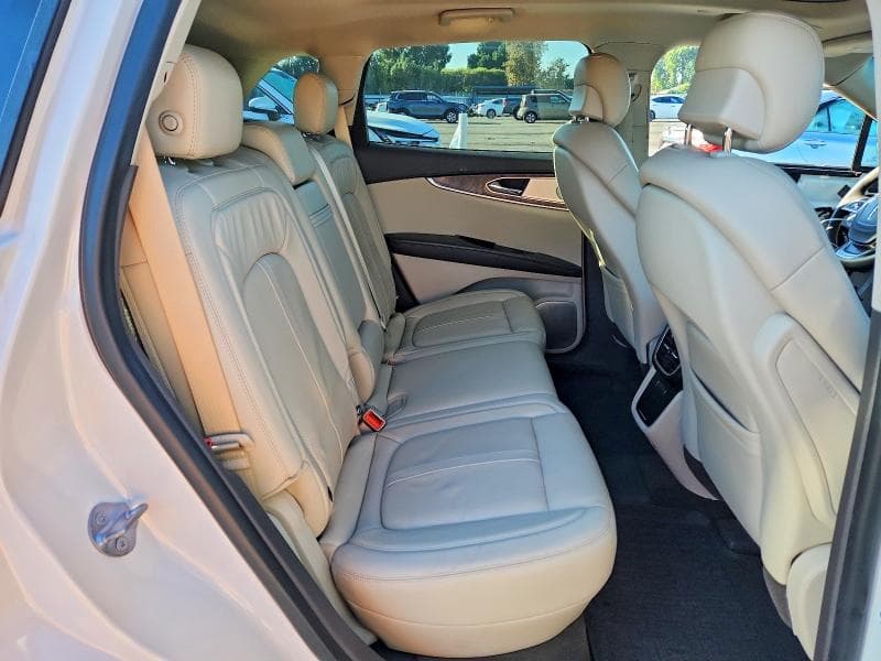 2019 LINCOLN NAUTILUS RESERVE 10