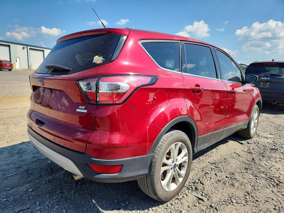 2017 FORD ESCAPE SE 3
