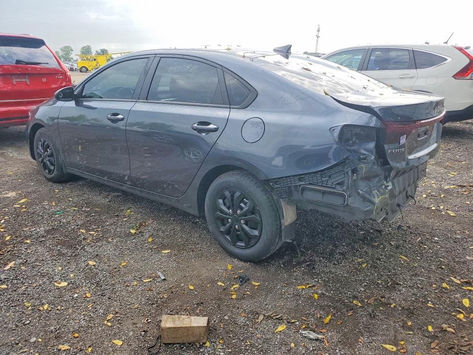 2022 KIA FORTE FE 2