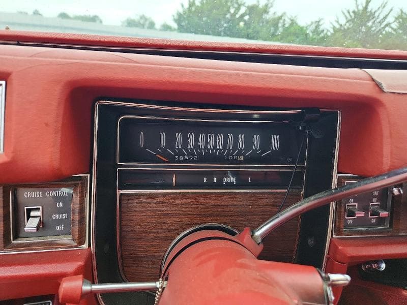 1976 CADILLAC DEVILLE 9