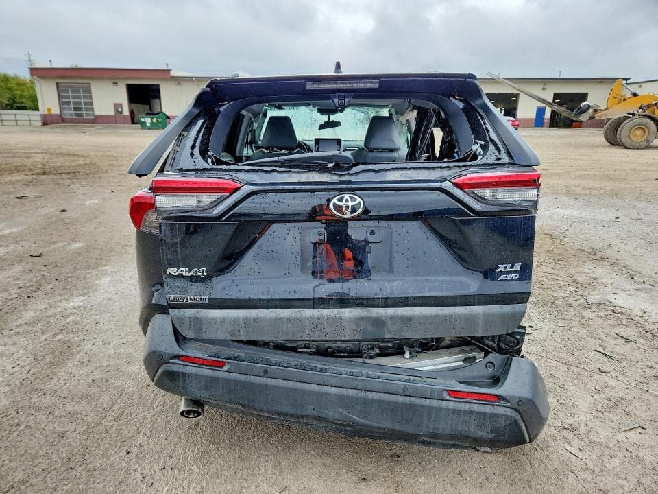 2019 TOYOTA RAV4 XLE PREMIUM 6
