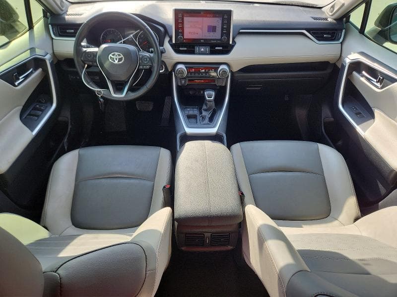 2019 TOYOTA RAV4 XLE PREMIUM 8