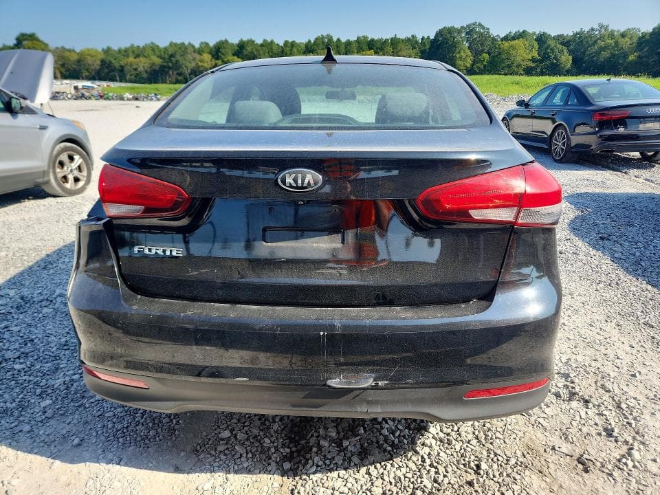 2017 KIA FORTE LX 6