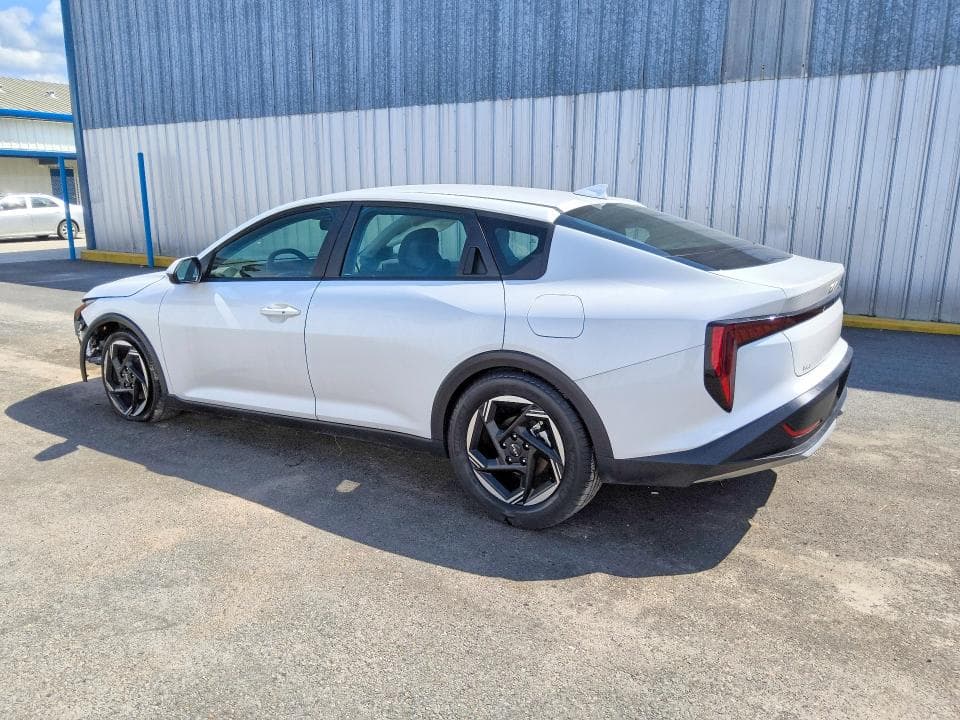 2025 KIA K4 EX 2