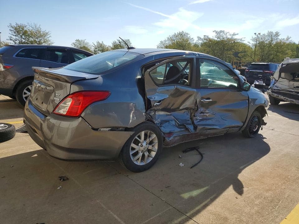 2018 NISSAN VERSA SV 3