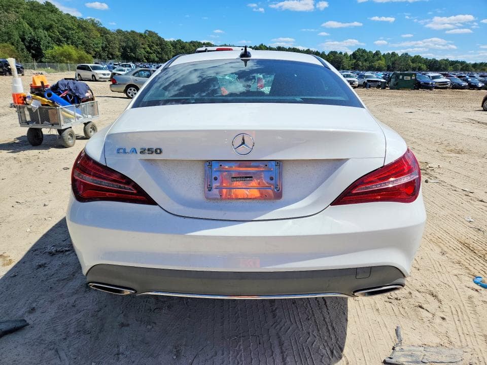 2018 MERCEDES-BENZ CLA 250 6