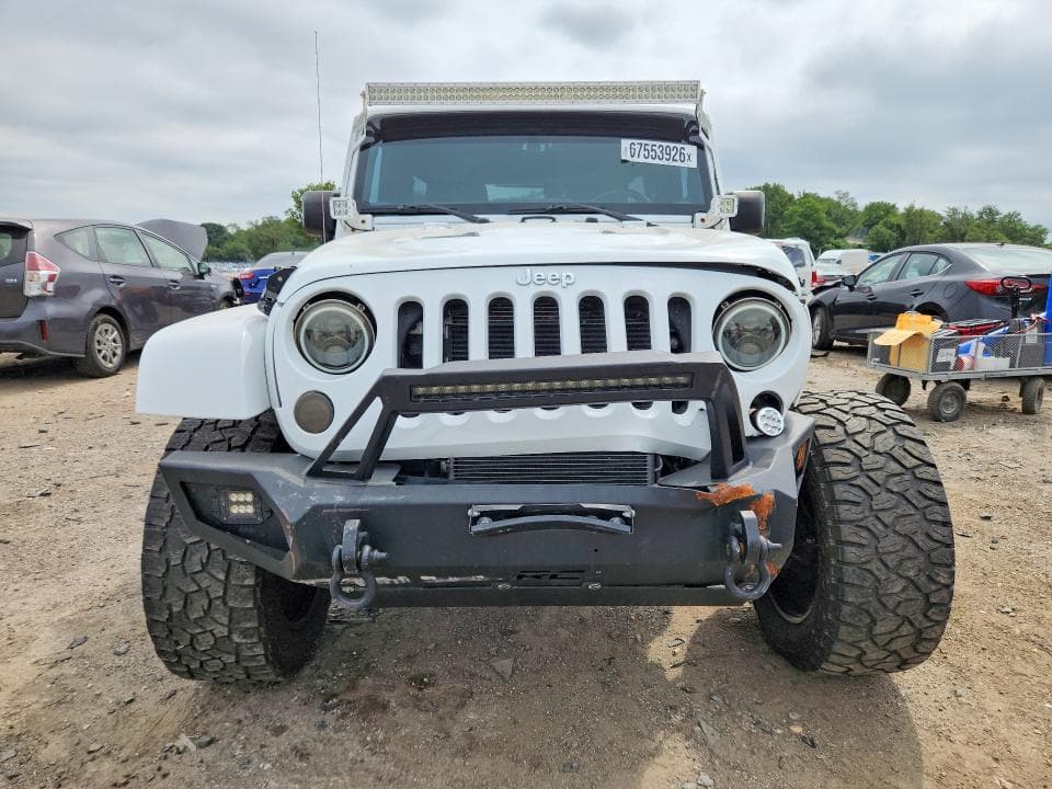 2017 JEEP WRANGLER UNLIMITED SAHARA 5