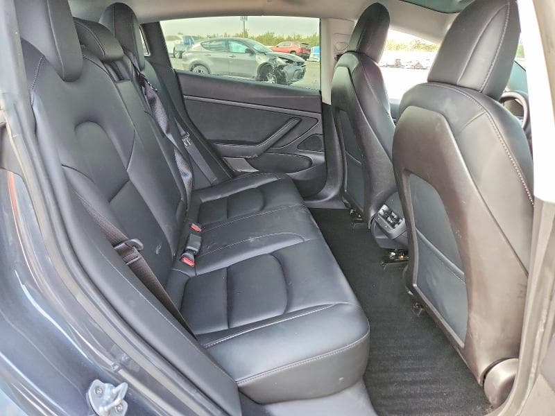 2020 TESLA MODEL 3 10