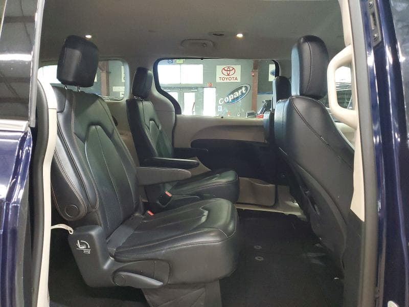 2019 CHRYSLER PACIFICA TOURING L 11