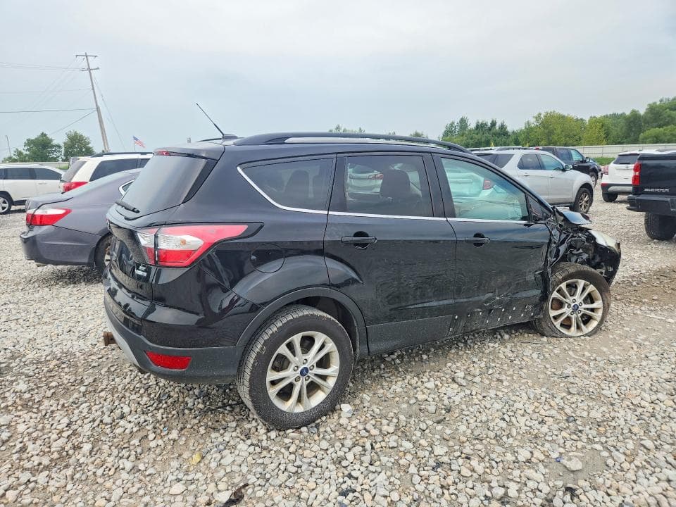 2017 FORD ESCAPE SE 3