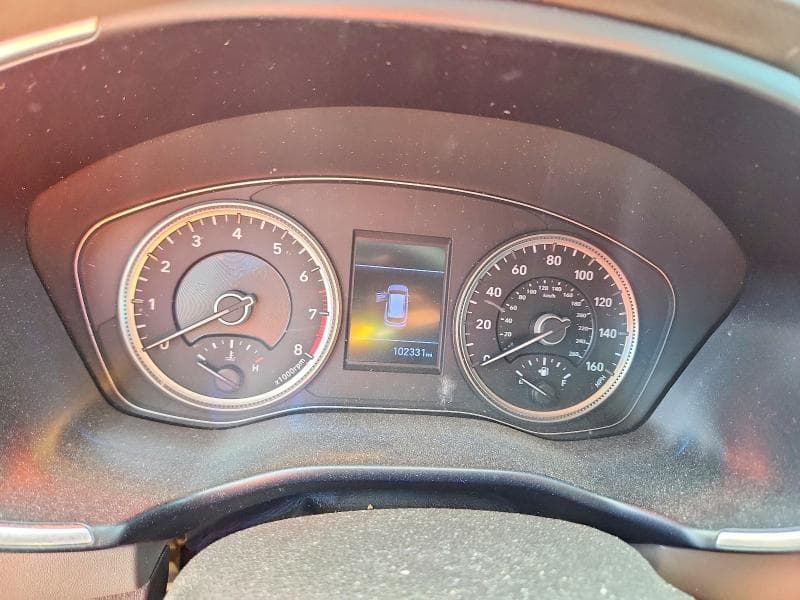 2019 HYUNDAI SANTA FE SE 9