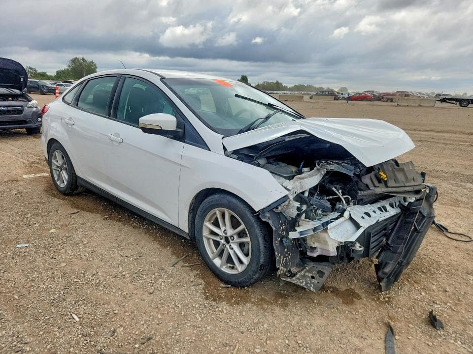 2017 FORD FOCUS SE 4