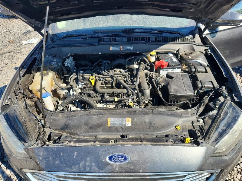 2020 FORD FUSION SE 11
