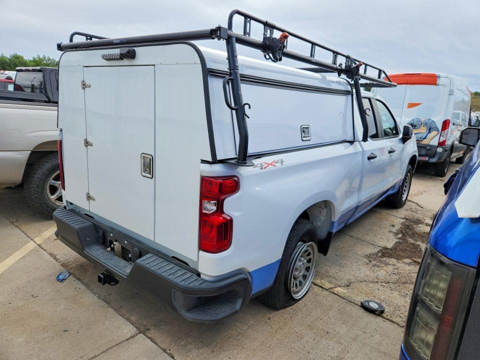 2024 CHEVROLET SILVERADO K1500 3